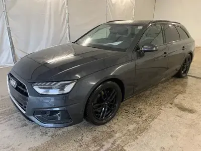 Gebraucht Audi A4 Sport 163 PS (119 kW) 2023 Grau Kombi
