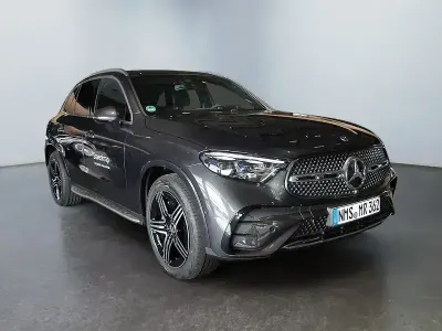 Gebraucht Mercedes GLC200 AMG 204 PS (150 kW) 2026 Grau SUV