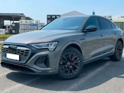 Gebraucht Audi Q8 e-tron S-Line 250 kW (340 PS) 2024 Grau SUV