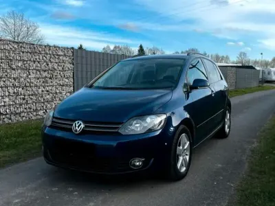 Gebraucht VW Golf VI 105 PS (77 kW) 2011 Blau Kleinwagen