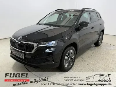 Używany Skoda Karoq Tour 150 KM (110 kW) 2022 Czarny SUV