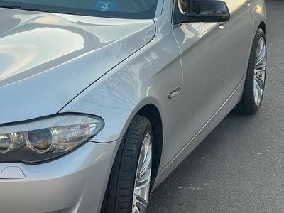 BMW 523