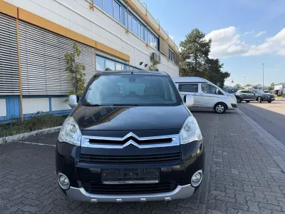 Gebraucht Citroën Berlingo SELECTION 111 PS (81 kW) 2011 Schwarz Van / Kleinbus