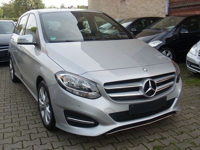 Usata Mercedes B200 Urban 156 CV (114 kW) 2016 Argento Monovolume