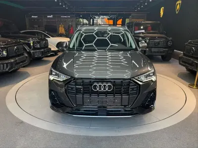 Gebraucht Audi Q3 S-Line 190 PS (139 kW) 2020 Grau SUV