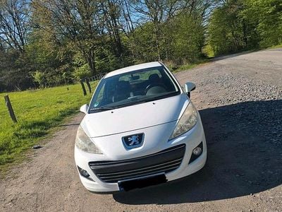 Usata Peugeot 207 73 CV (53 kW) 2009 Bianco Berlina