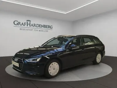 Gebraucht Audi A4 163 PS (119 kW) 2023 Schwarz Kombi