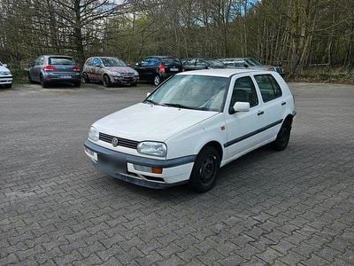 Usata VW Golf III 75 CV (55 kW) 1994 Bianco Utilitaria