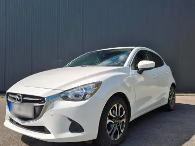 Usata Mazda 2 90 CV (66 kW) 2018 Bianco Berlina