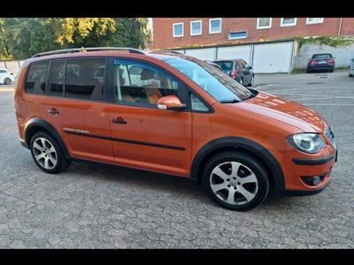 VW Touran Cross