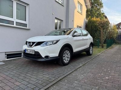 Gebraucht Nissan Qashqai Acenta 116 PS (85 kW) 2014 Weiß SUV