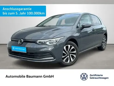 Gebraucht VW Golf VIII Active 150 PS (110 kW) 2023 Delfingrau metallic Limousine