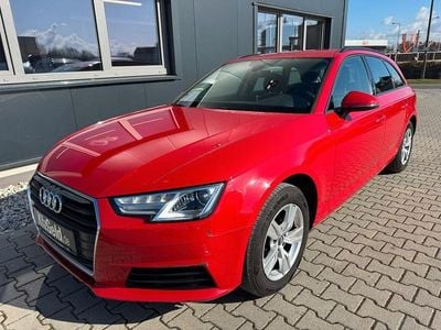 Gebraucht Audi A4 Basis 150 PS (110 kW) 2015 Tangorot metallic Kombi
