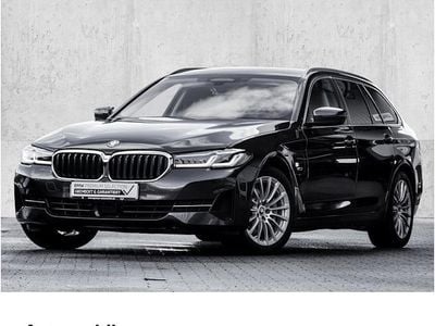 Second-hand BMW 530e Sport Line 292 CP (214 kW) 2022 Gri Break