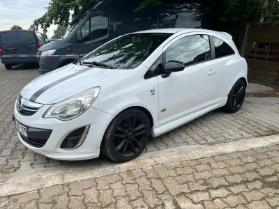 Gebraucht Opel Corsa OPC 69 PS (50 kW) 2011 Weiß Kleinwagen