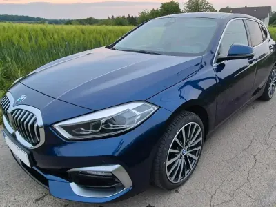 Gebraucht BMW 118 Luxury Line 150 PS (110 kW) 2019 Blau Kleinwagen