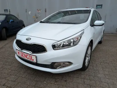 Gebraucht Kia Ceed Sportswagon FIFA World Cup Edition 135 PS (99 kW) 2014 Weiß Kombi
