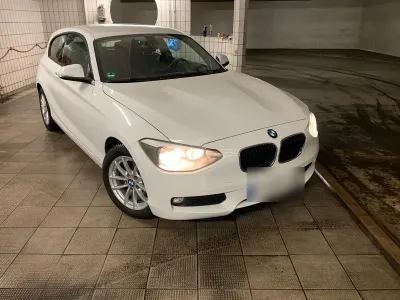 Gebraucht BMW 116 116 PS (85 kW) 2012 Weiß Kleinwagen
