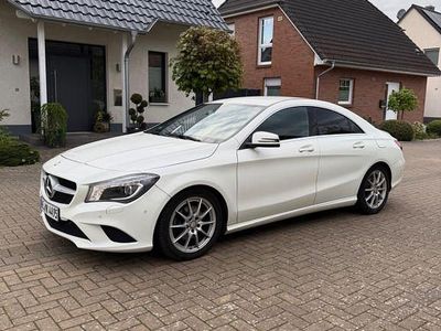 Usata Mercedes CLA200 156 CV (114 kW) 2016 Bianco Berlina