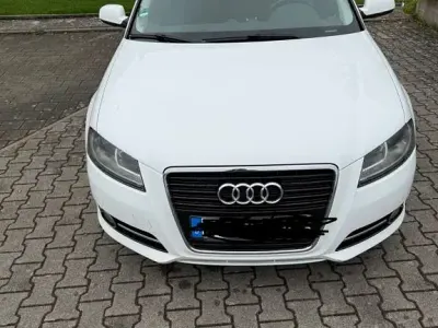 Gebraucht Audi A3 Ambiente 125 PS (91 kW) 2011 Weiß Kleinwagen