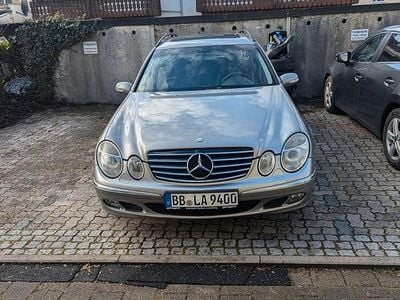 Silber Gebraucht 2004 Mercedes E220 Elegance Kombi | 2.300 € (Guter Preis)