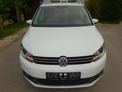 Gebraucht VW Touran 105 PS (77 kW) 2014 Weiß Van / Kleinbus