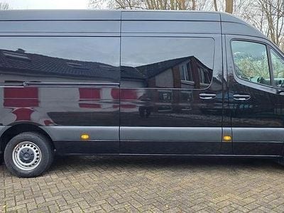 Schwarz Gebraucht 2022 Mercedes Sprinter Van | 49.900 €