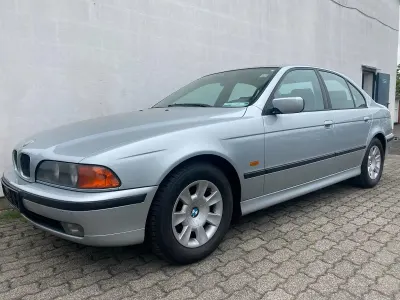 Gebraucht BMW 523 Performance 170 PS (125 kW) 1998 Titansilber Limousine