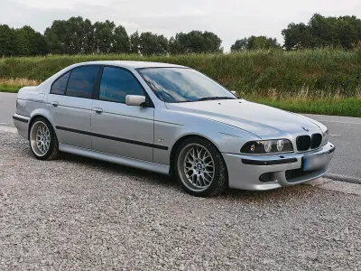 Gebraucht BMW 530 184 PS (135 kW) 1999 Silber Limousine