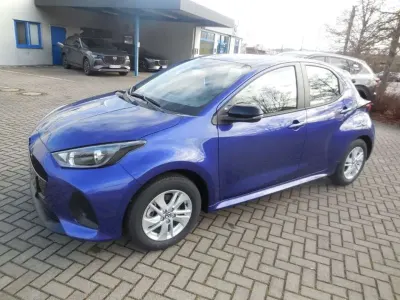 Neu Mazda 2 Center-Line 116 PS (85 kW) 2026 Glass blue Kleinwagen