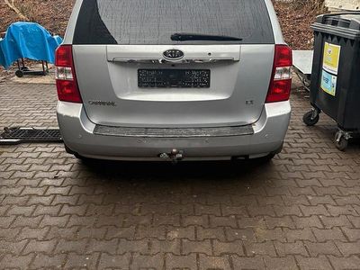 Gebraucht Kia Carnival 180 PS (132 kW) 2007 Silber Van / Kleinbus