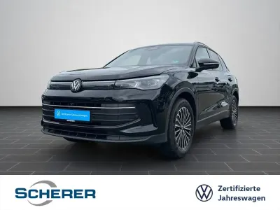 Gebraucht VW Tiguan Goal 150 PS (110 kW) 2025 Grenadillschwarz metallic (metallic) SUV