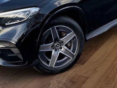 Gebraucht Mercedes GLC300 AMG 269 PS (197 kW) 2024 Schwarz SUV