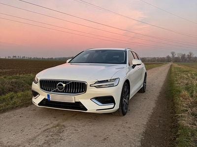 Gebraucht Volvo V60 Inscription 190 PS (139 kW) 2020 Weiß Kombi