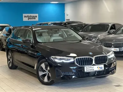 Gebraucht BMW 520 Performance 190 PS (139 kW) 2023 Schwarz Limousine