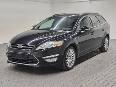 Gebraucht Ford Mondeo 163 PS (119 kW) 2013 Schwarz Limousine
