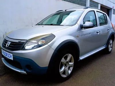 Gebraucht Dacia Sandero Stepway 87 PS (63 kW) 2011 Grau Limousine