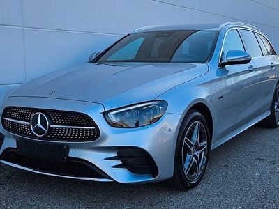 Usata Mercedes E300 AMG line 194 CV (142 kW) 2020 Argento Berlina