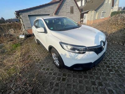 Gebraucht Renault Kadjar 131 PS (96 kW) 2015 Weiß SUV