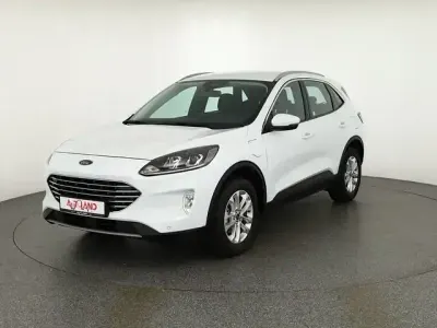 Używany Ford Kuga Titanium 225 KM (165 kW) 2022 Biały SUV