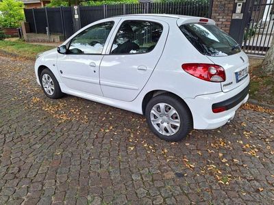 Peugeot 206+