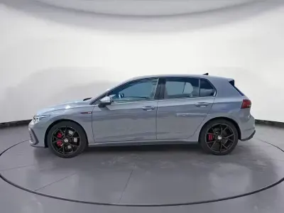 Gebraucht VW Golf VIII GTI 245 PS (180 kW) 2024 Grau Limousine
