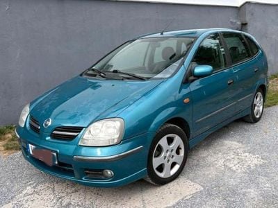 Nissan Almera Tino
