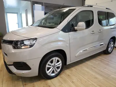 Gebraucht Toyota Proace Verso City 131 PS (96 kW) 2020 Silber Kombi