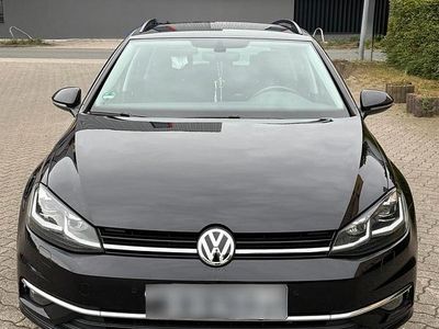 Gebraucht VW Golf VII 150 PS (110 kW) 2020 Schwarz Kombi