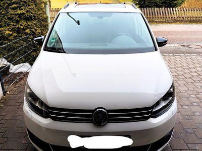 Gebraucht VW Touran Match 140 PS (102 kW) 2012 Weiß Van / Kleinbus