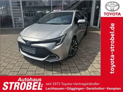 Neu Toyota Corolla 196 PS (144 kW) 2026 Cosmicsilber metallic Kombi