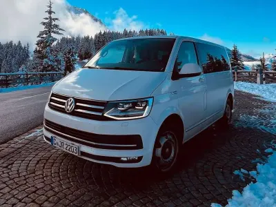 Gebraucht VW Multivan Edition 150 PS (110 kW) 2015 Weiß Van / Kleinbus