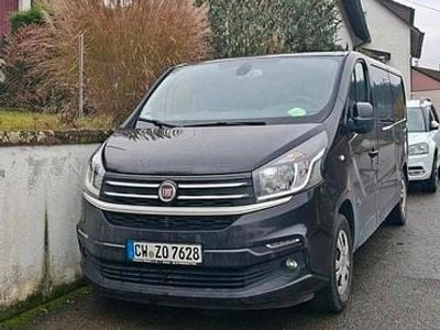 Schwarz Gebraucht 2017 Fiat Talento Van / Kleinbus | 10.500 €
