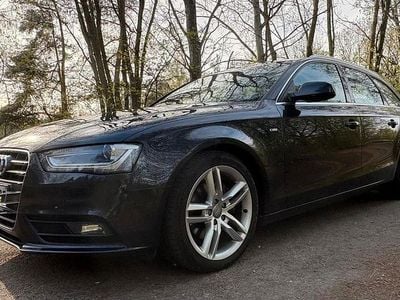 Gebraucht Audi A4 S-Line 170 PS (125 kW) 2014 Blau Kombi